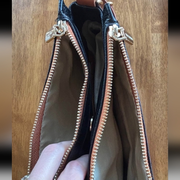 Valentina Black Italian Pebble Leather Shoulder Bag Excellent Condition - Picture 6 of 8